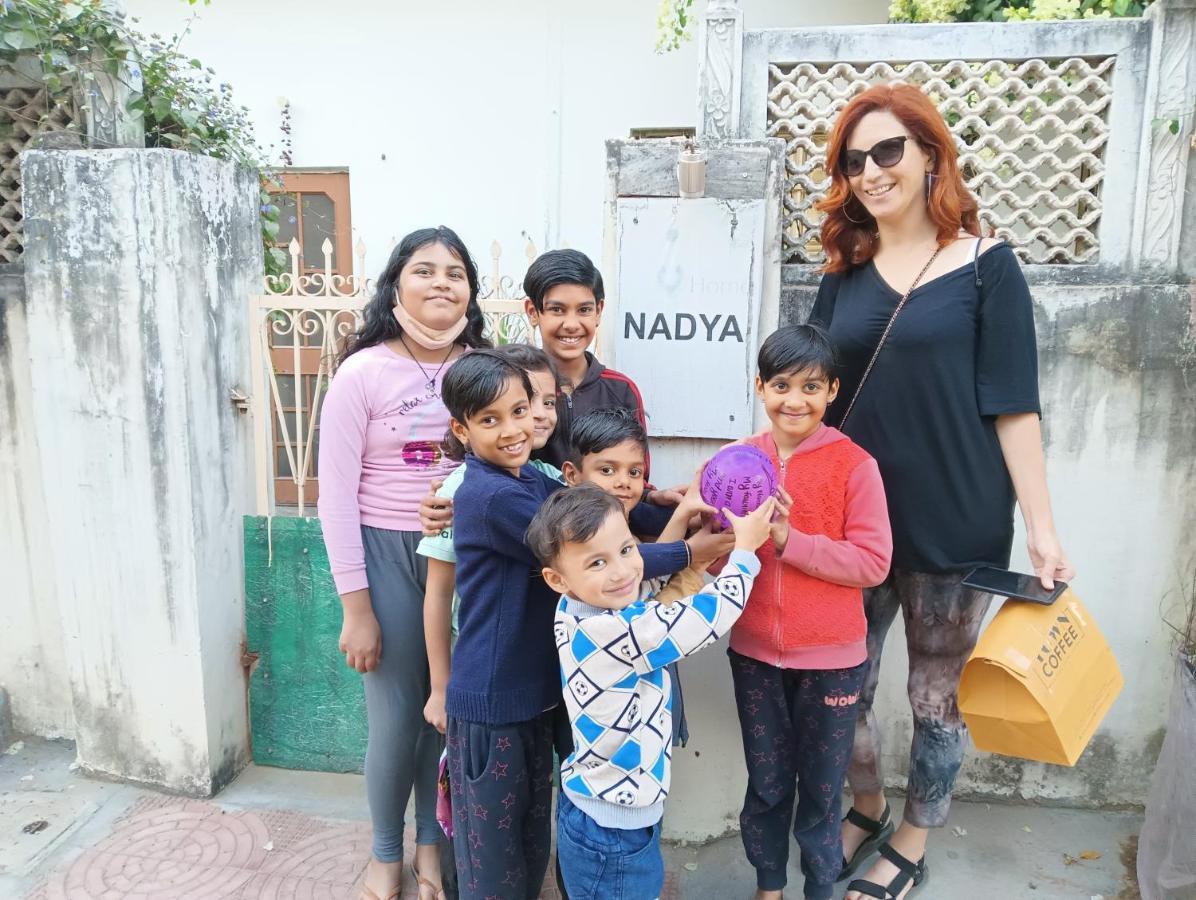 Nadya Homestay For Female & Family جايبور المظهر الخارجي الصورة