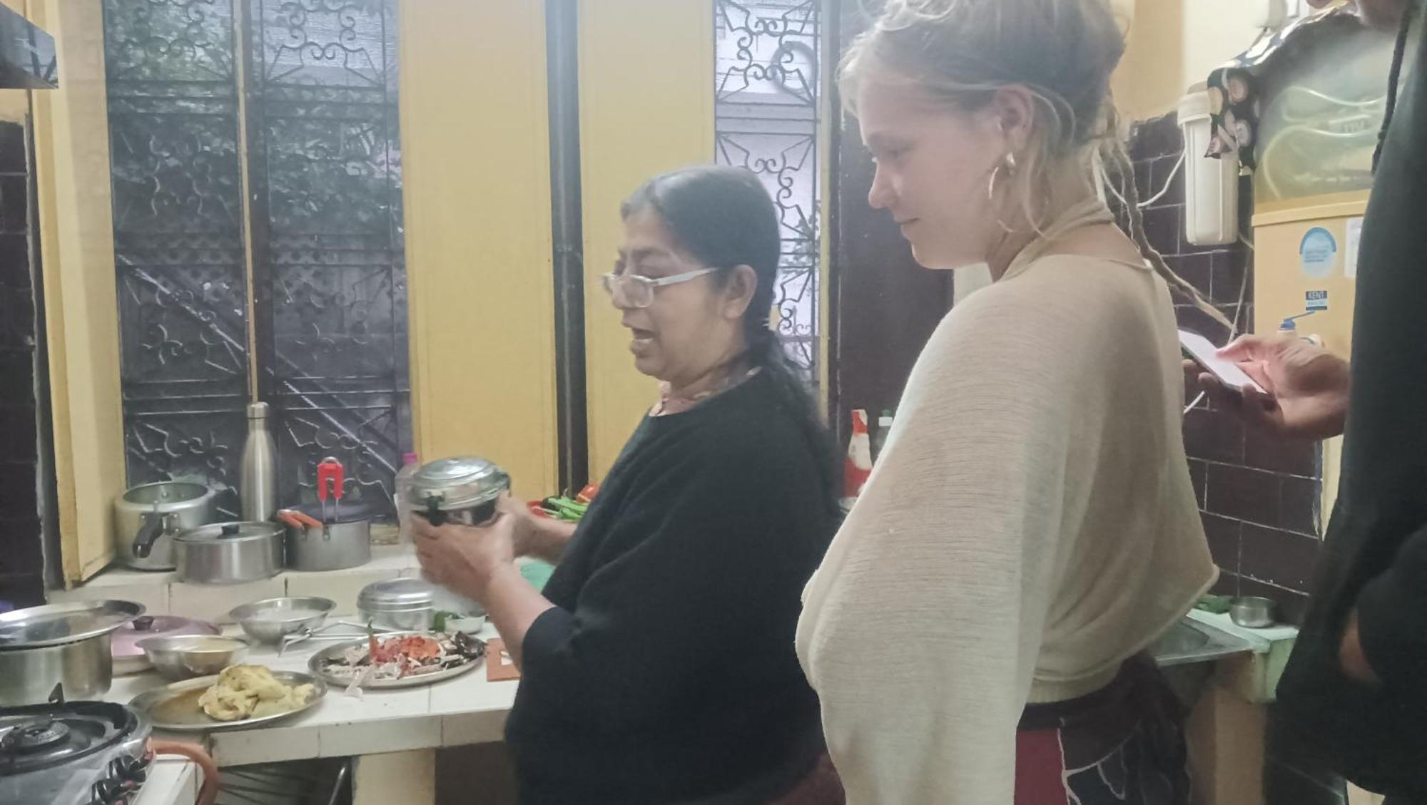 Nadya Homestay For Female & Family جايبور المظهر الخارجي الصورة