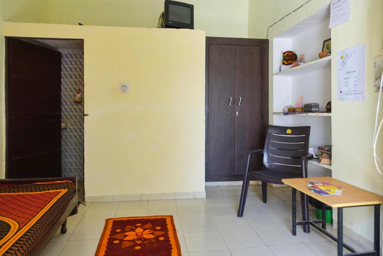 Nadya Homestay For Female & Family جايبور المظهر الخارجي الصورة