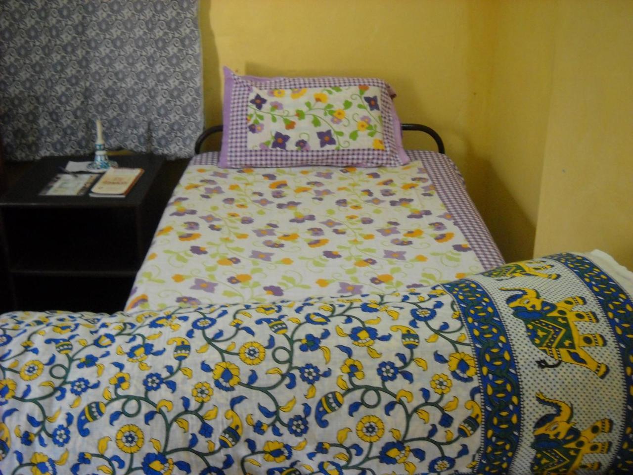 Nadya Homestay For Female & Family جايبور المظهر الخارجي الصورة