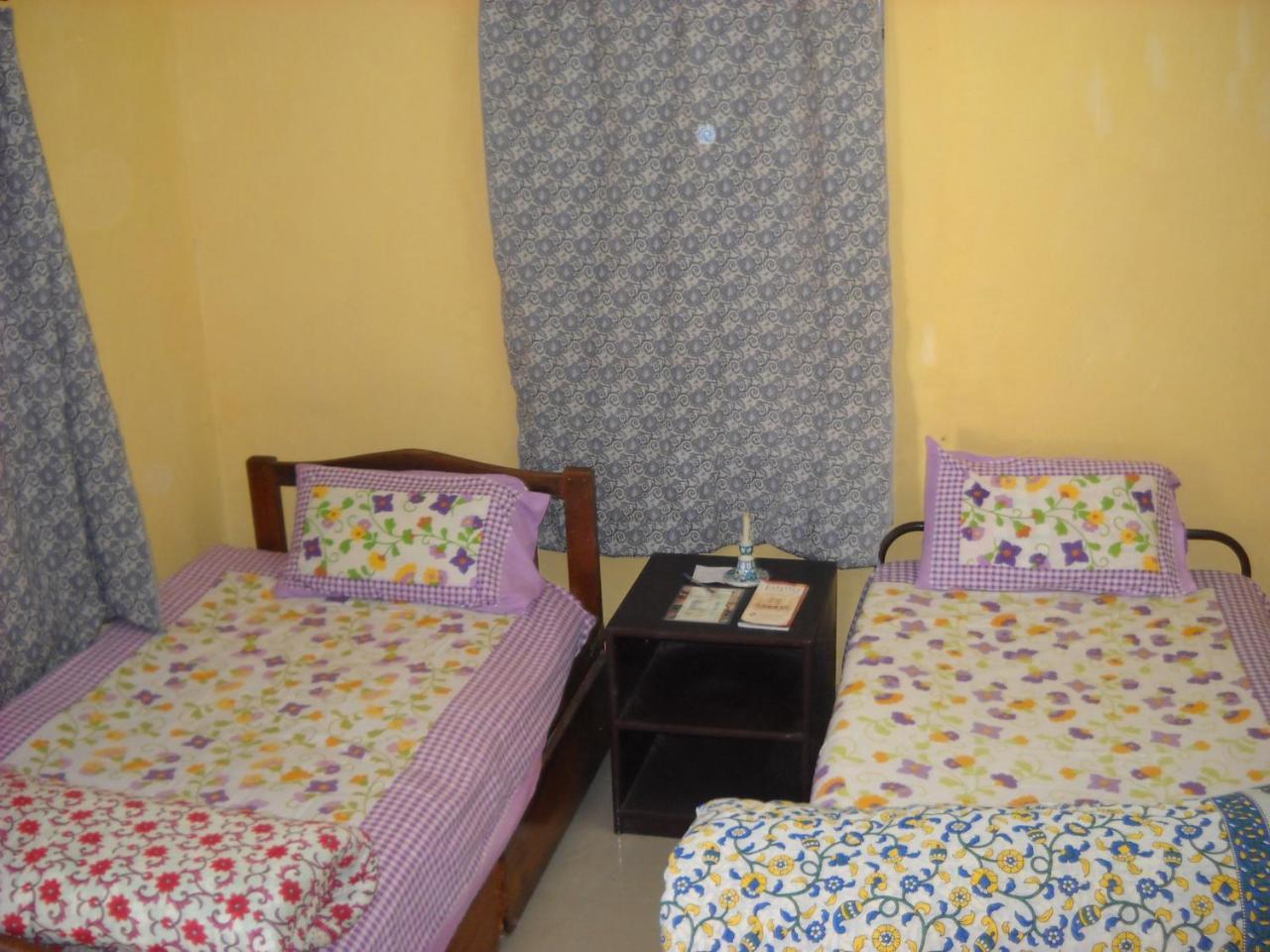 Nadya Homestay For Female & Family جايبور المظهر الخارجي الصورة