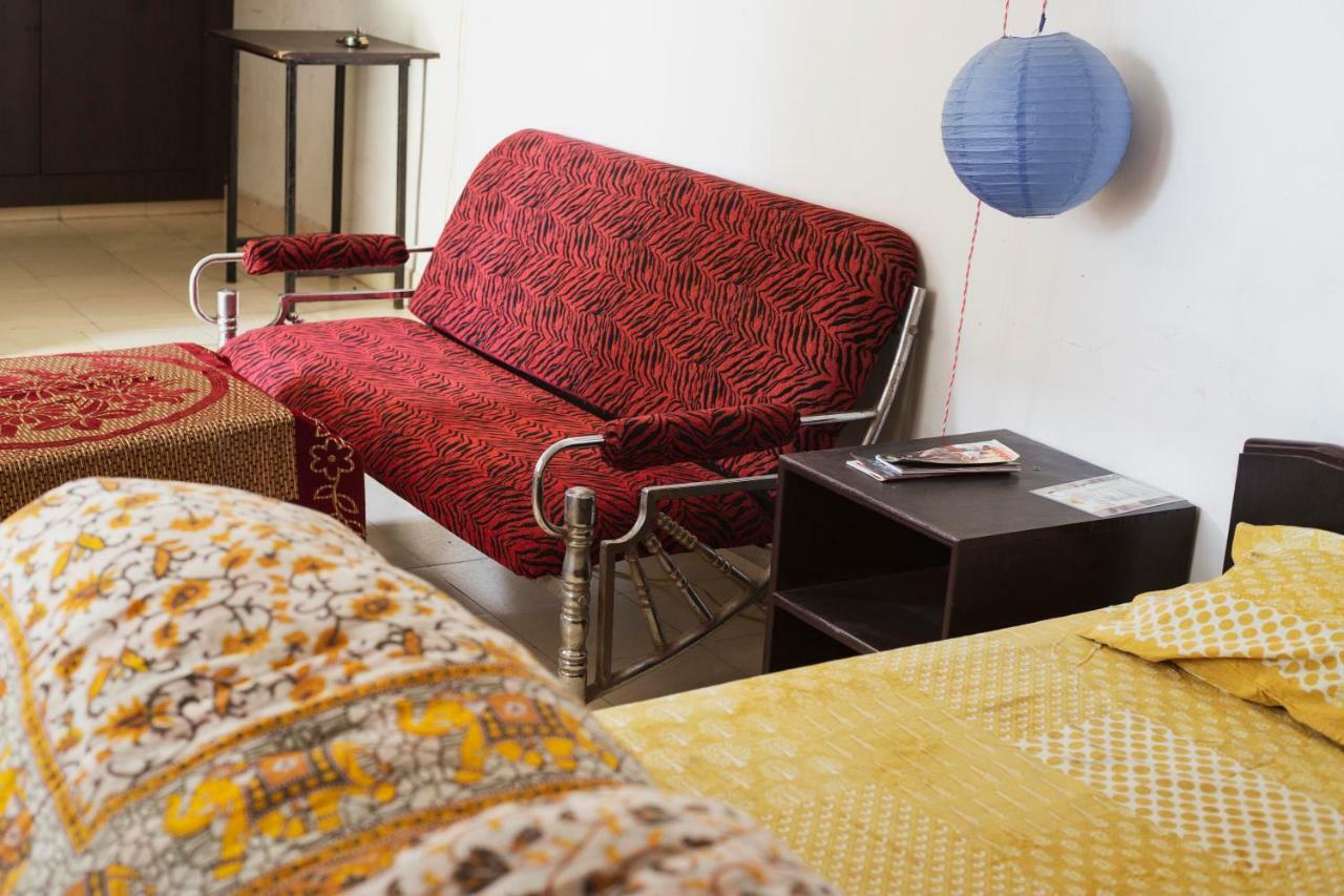 Nadya Homestay For Female & Family جايبور المظهر الخارجي الصورة