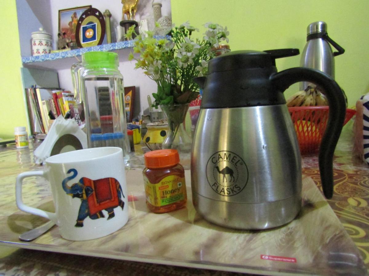 Nadya Homestay For Female & Family جايبور المظهر الخارجي الصورة